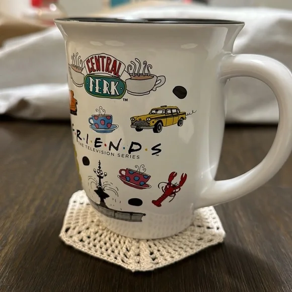 A set of 4 gorgeous crochet coasters - Picture 4 of 5